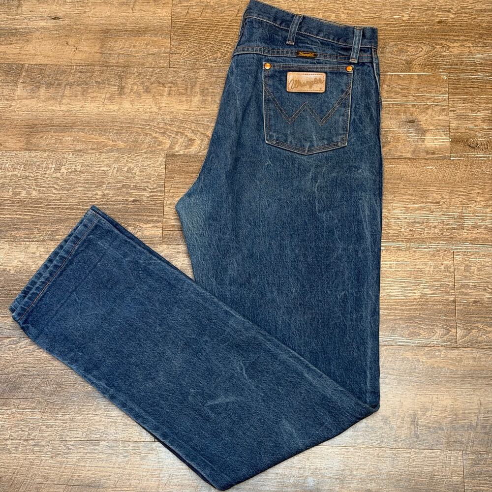 Vintage Wrangler Cowboy Cut 13MWZ Jeans Mens 36x36 High Rise Rigid Denim USA